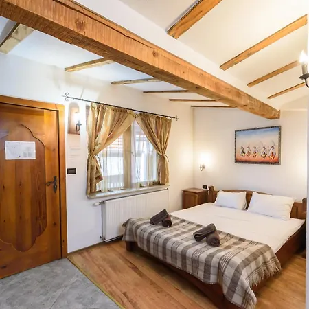 בקתה Garibaldi - Total בנסקו