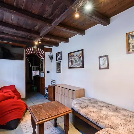 Garibaldi - Total Шале Банско